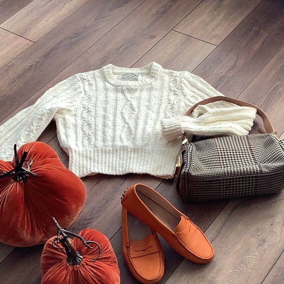 Urban Outfitters Sweaters - Gorgeous Knit Sweater by Urban Outfitters 💛💛